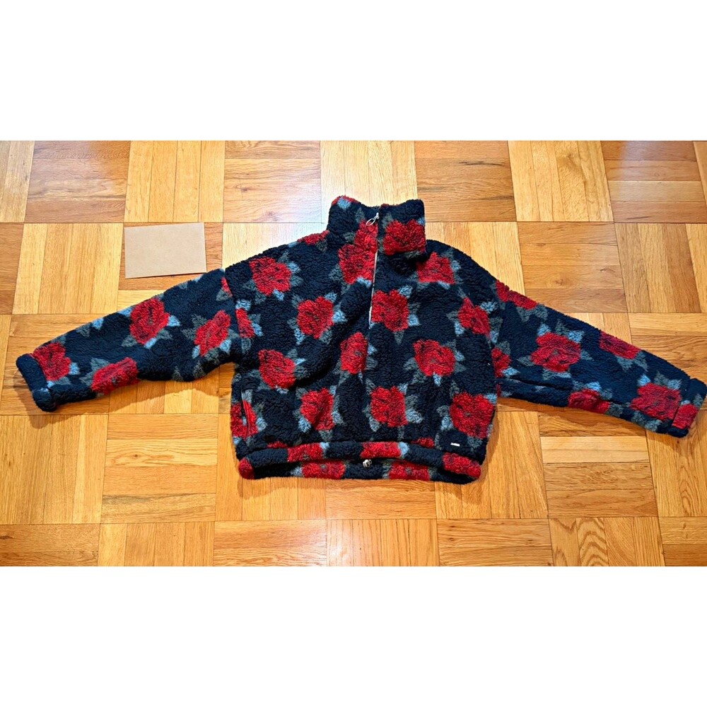 NWT Hollister Women’s Faux Fur Sherpa Rose Floral Full Zip Jacket Size Medium